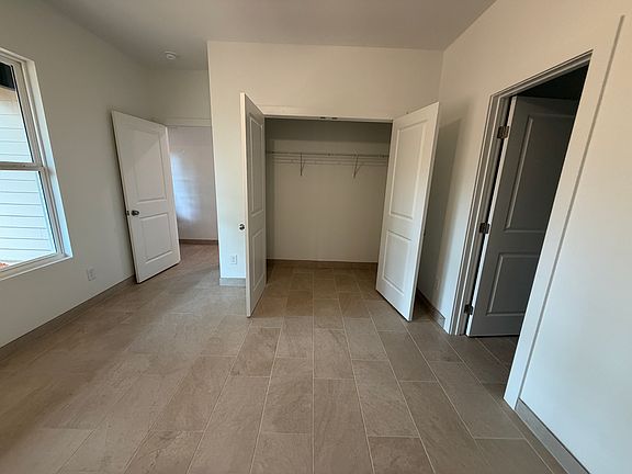 4th image of 198 Bell Cir #A