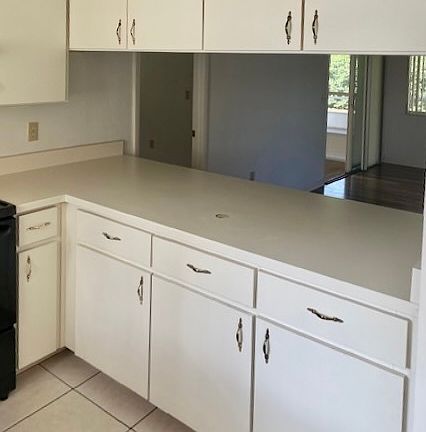 4th image of 50 Francis Ln