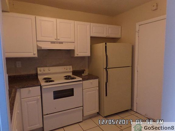3rd image of 3600 NW 21st St APT 113