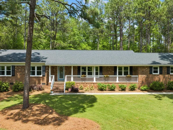 1101 N Glenwood Trail, Southern Pines, NC 28387