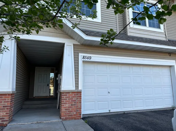 8549 Gateway Cir, Monticello, MN 55362