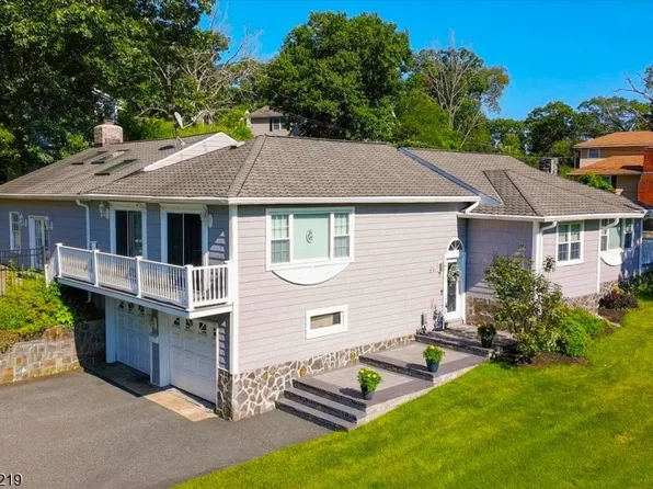 66 Minnisink Rd, Jefferson Twp., NJ 07849