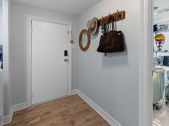 2nd image of 2275 Central Dr