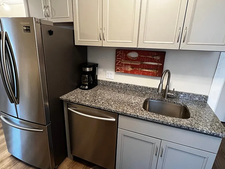 271 Spring St #6 — Photo 12