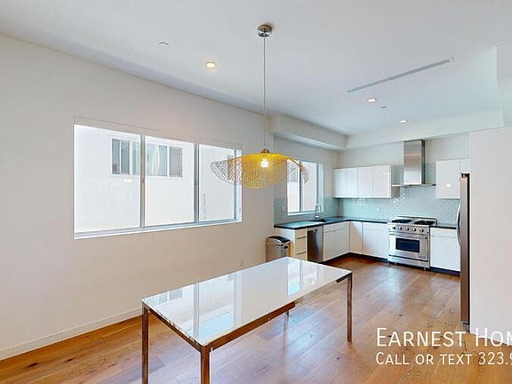 4th image of 1715 Armacost Ave #3