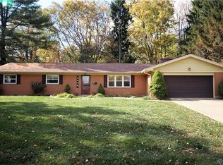 2469 Periwinkle Dr, Bellbrook, OH 45305