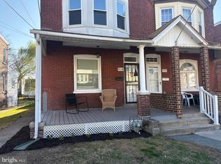 924 Saville Ave, Eddystone, PA 19022