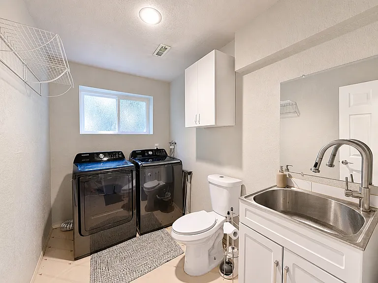 8015 NE 121st St — Photo 14