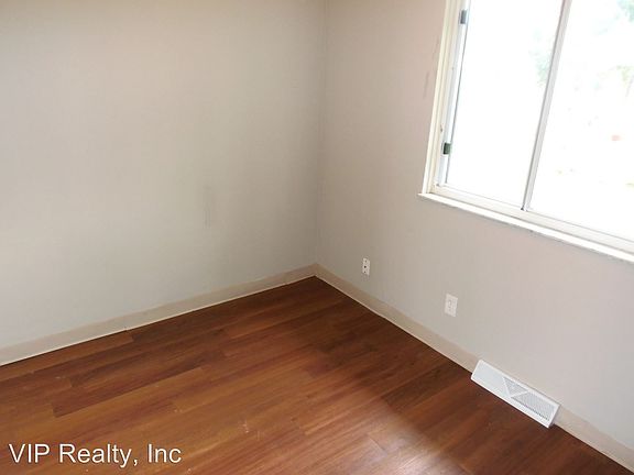 4th image of 377 S Burgess Ave #6852675