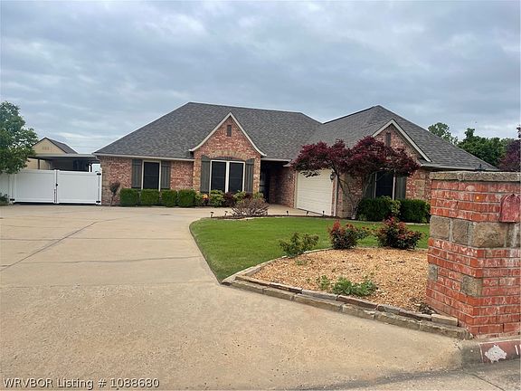 3rd image of 1508 Saratoga Dr