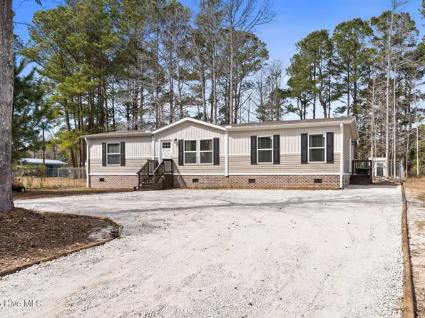 580 Woodie Court SW, Supply, NC 28462