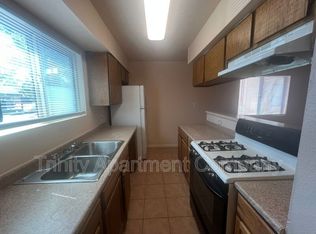 117 General Arnold St NE APT A, Albuquerque, NM 87123