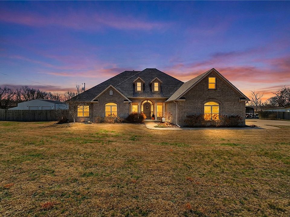 1st image of 1701 Elm Springs Rd