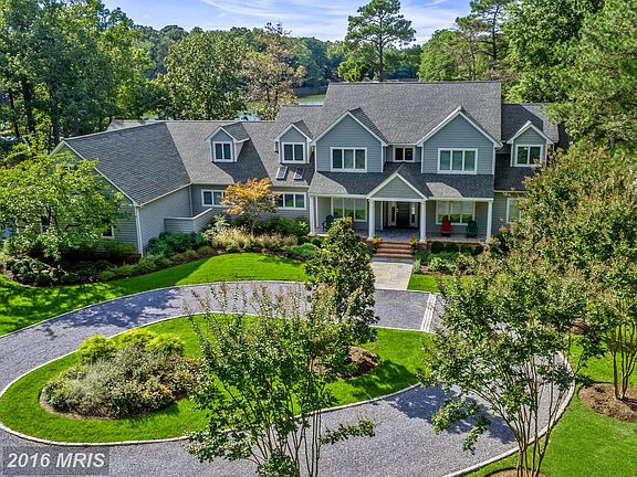 3rd image of 120 Tanners Point Dr