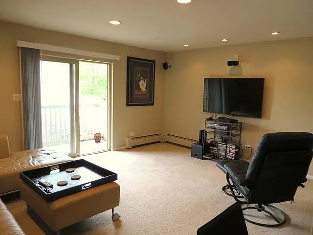 906 W Alleghany Dr #2B — Photo 7