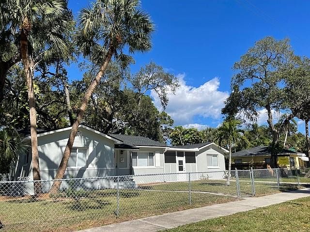 1st image of 741 28TH AVENUE S