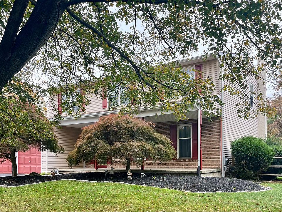 2nd image of 1586 Bromley Dr