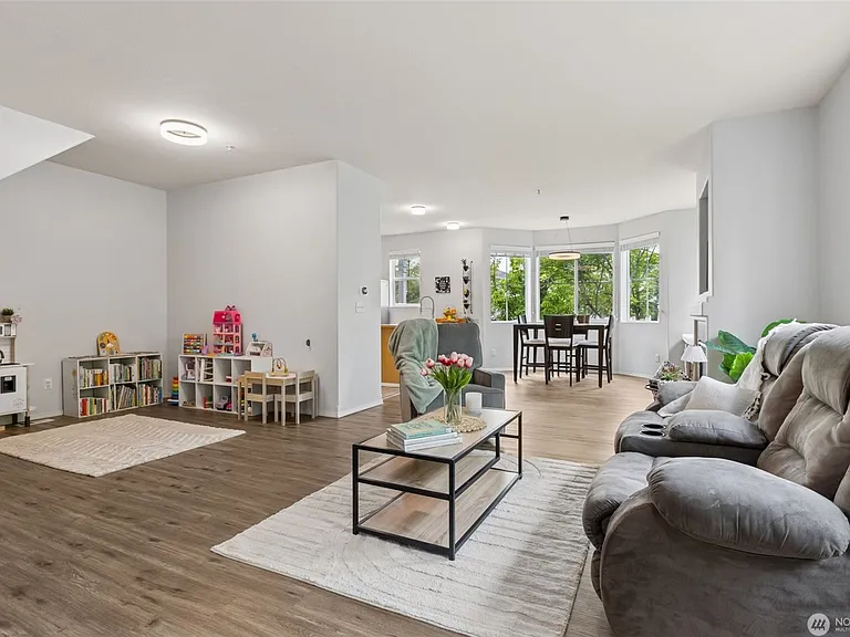2696 Erwin Ave #1 — Photo 5