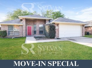 7504 Circle Dr, North Richland Hills, TX 76180