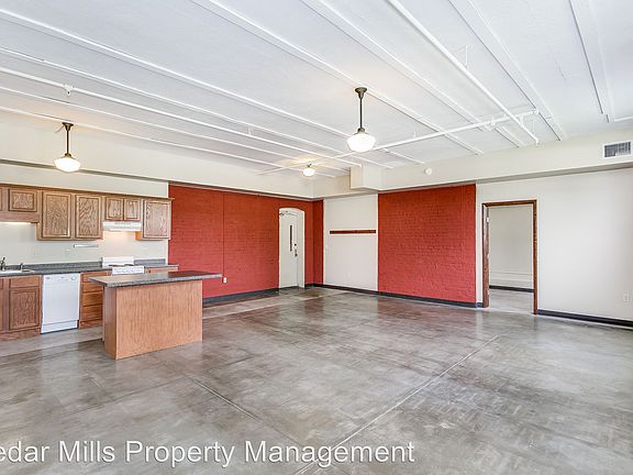 3rd image of 3003 E Kellogg Dr APT 107