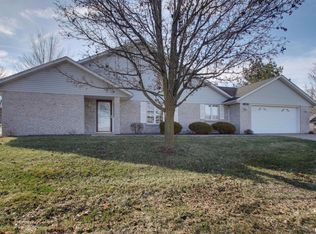 4926 Lake Ridge Dr, Quincy, IL 62305