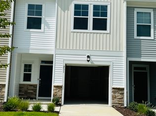 231 Paramount Dr, Smithfield, NC 27577
