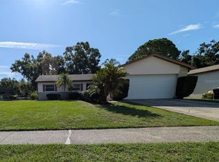 3237 Pine Haven Dr, Clearwater, FL 33761