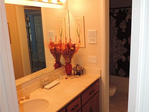 4th image of 9201 NE Juanita Dr APT 301