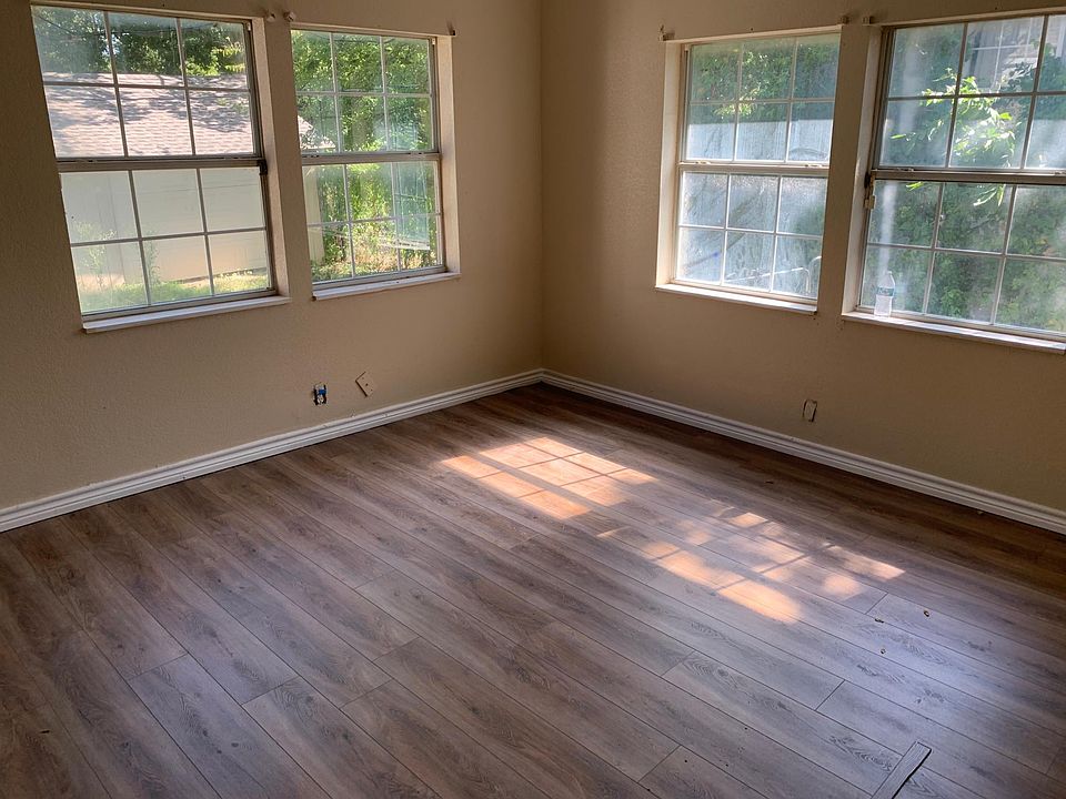 1st image of 2905 Avenue C