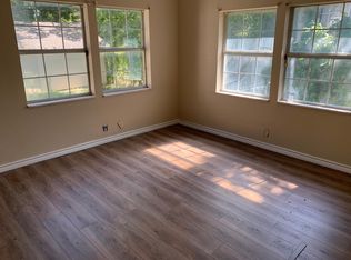 2905 Avenue C, Fort Worth, TX 76105