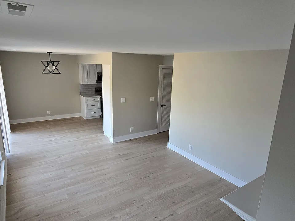 Beautiful new flooring throughout