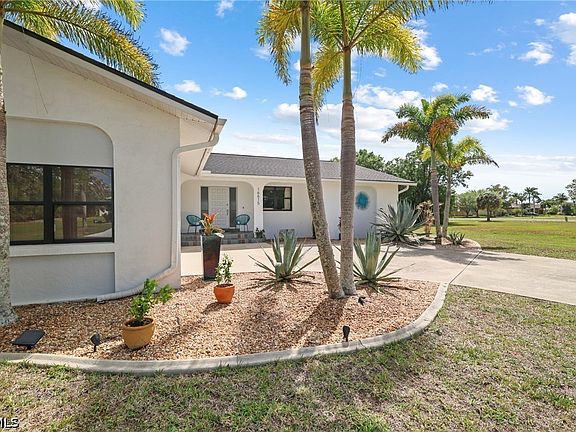 3rd image of 16615 Acapulco Rd