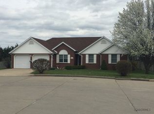 2011 Fox Trl, Jefferson City, MO 65101