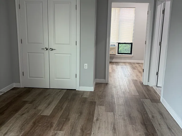 65 Auburn St — Photo 4