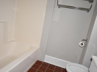 611 S 10th St APT 3F, Philadelphia, PA 19147