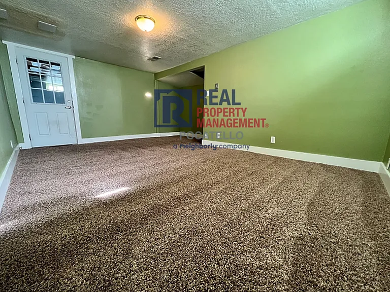 578 Filmore Ave — Photo 13