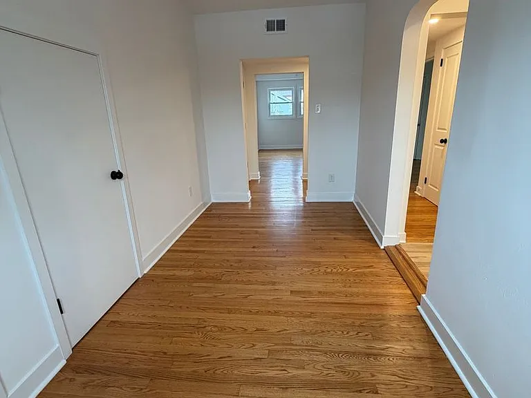 44 Yale Ave — Photo 2