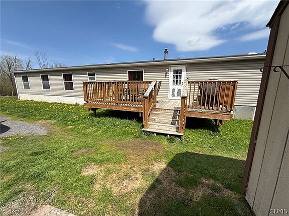 2nd image of 5 Clear Springs Dr