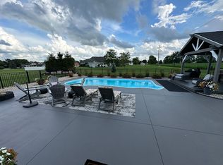 2205 Eagles Lake Dr, Piqua, OH 45356