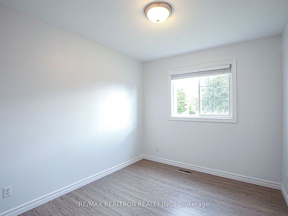 2nd image of 52 Liddle Ln