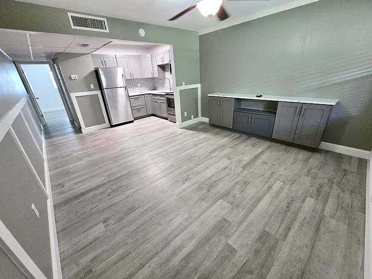 2500 Harn Blvd #C5 — Photo 4