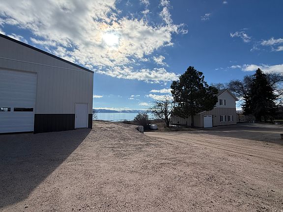 4th image of 1495 Highway 89
