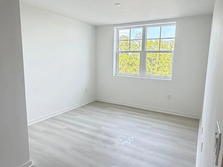 5587 Millenia Park Blvd — Photo 12