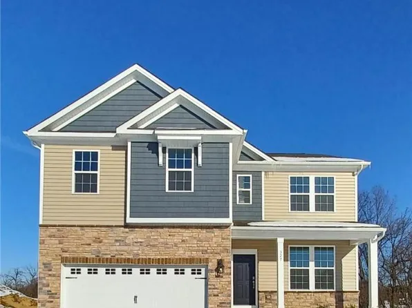 320 Knollwood Dr, Forks Township, PA 18040