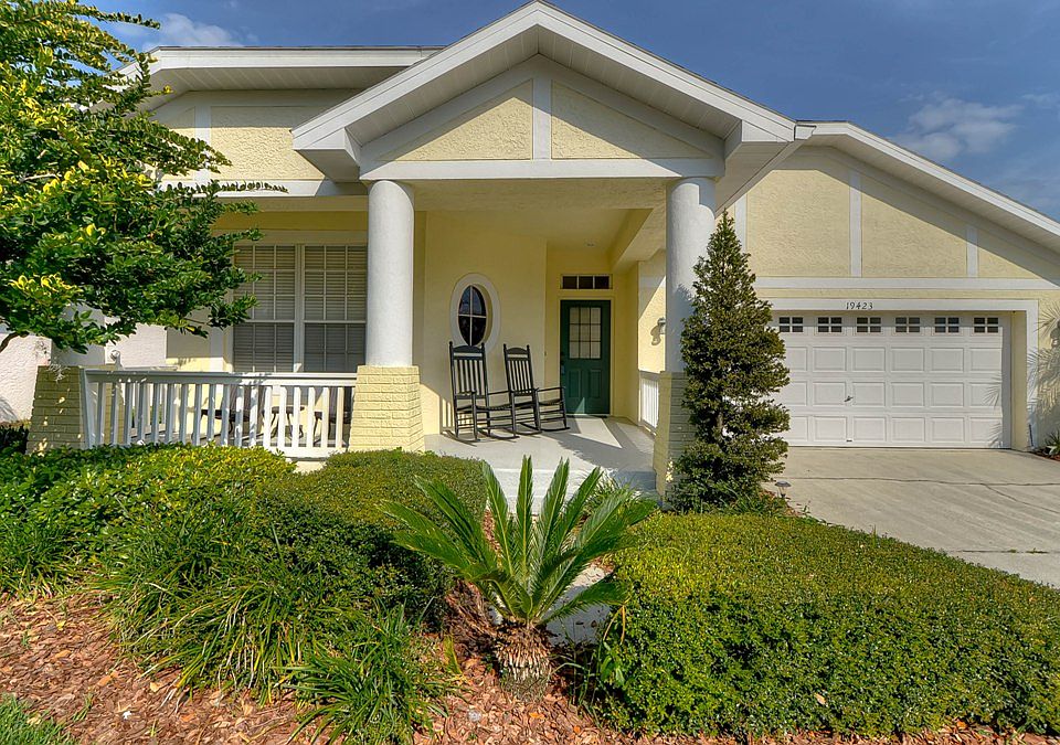 Gorgeous! Gated! Comm. Pool!