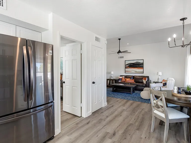1988 E Los Arboles Dr — Photo 19