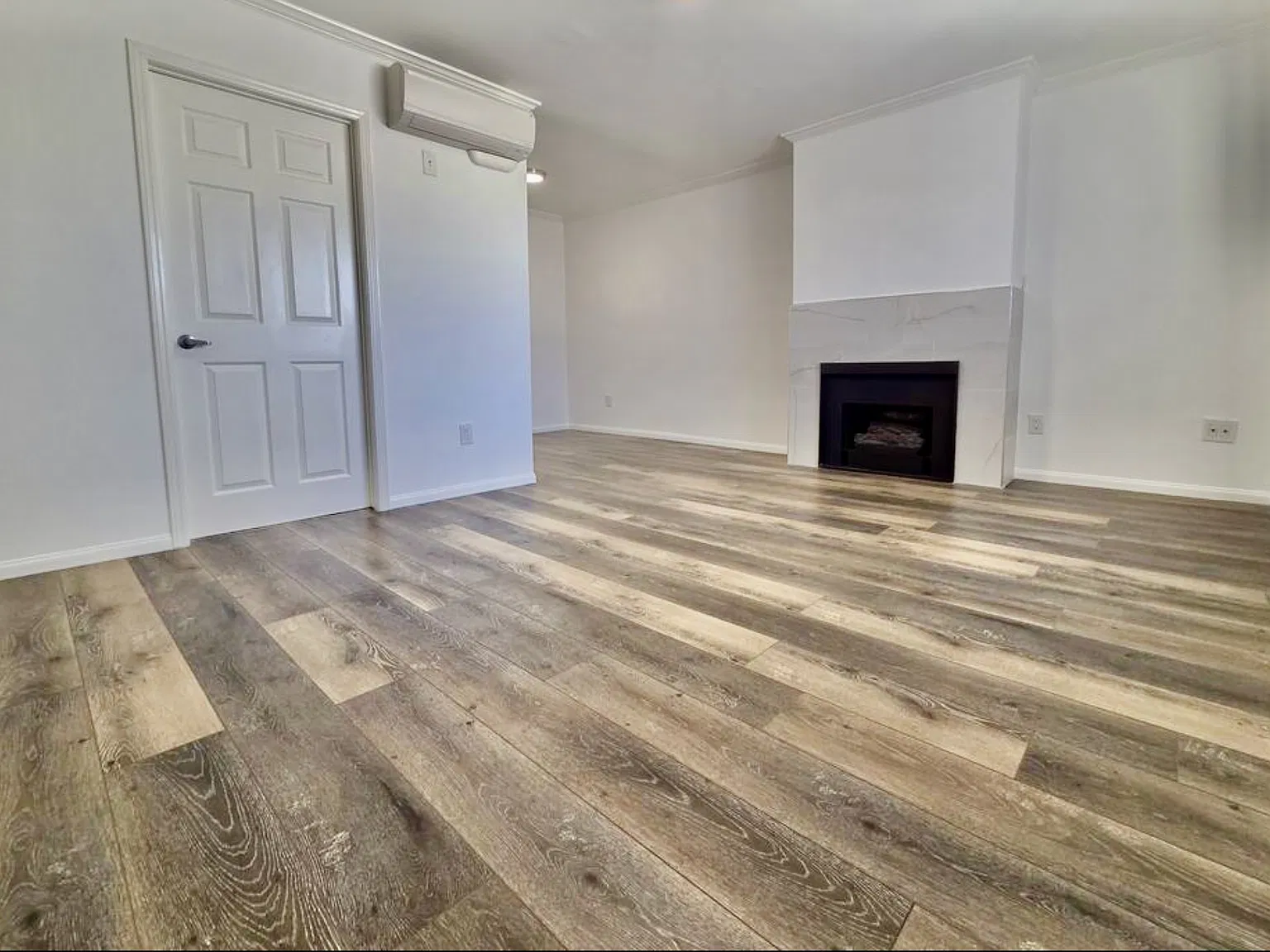 4247 Inglewood Blvd — Photo 3