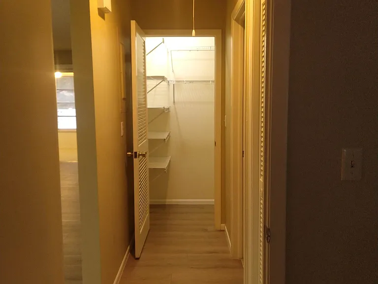 2948 Bancroft Cir E #C — Photo 6