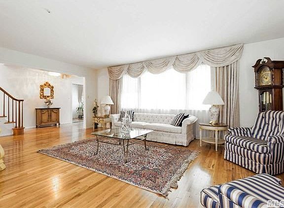 5th image of 1 Colgate Ln