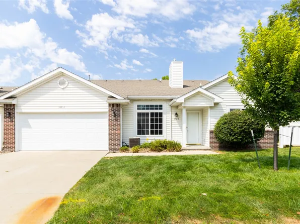 5451 Longview Ct Unit 4, Johnston, IA 50131